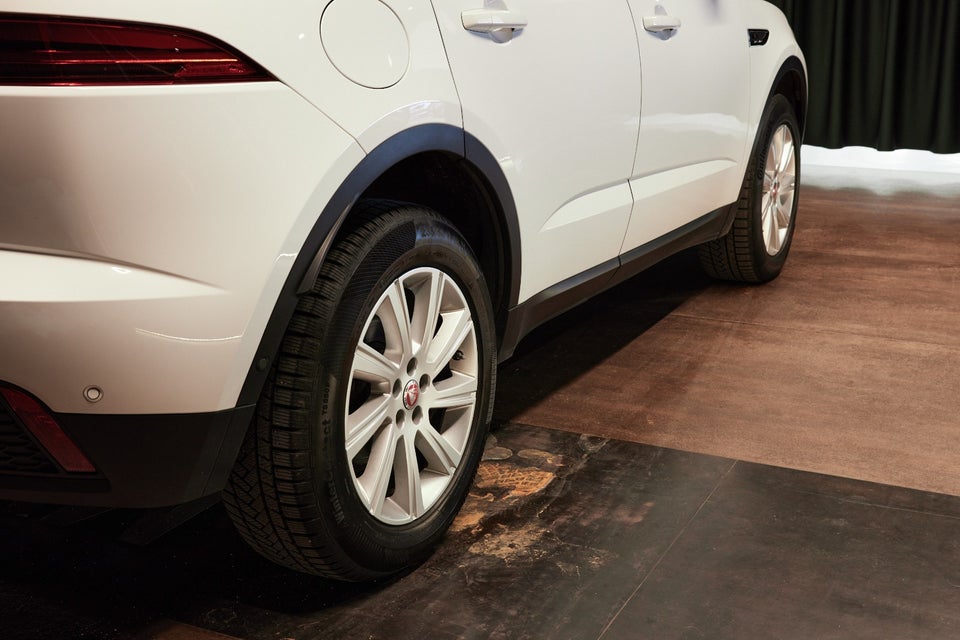 Jaguar E-Pace 2,0 D180 S aut. AWD 5d