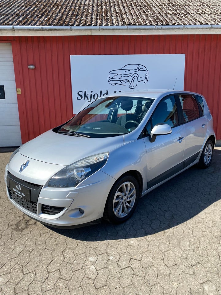 Renault Scenic III 1,9 dCi 130 Expression 5d