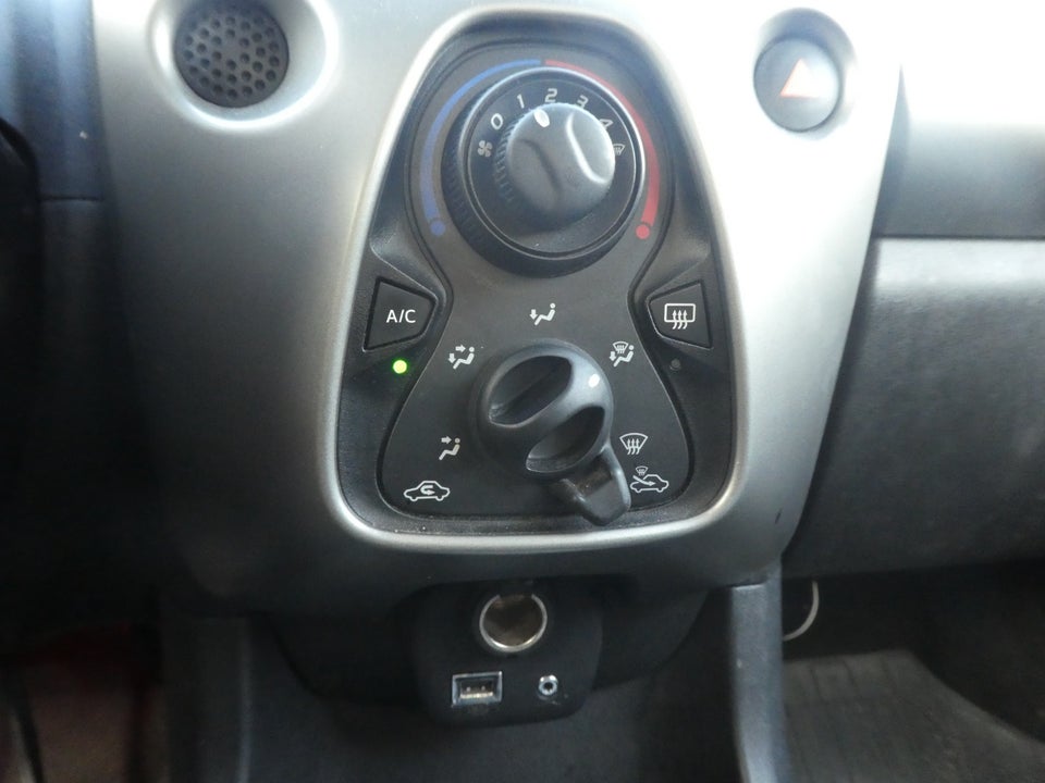 Toyota Aygo 1,0 VVT-i x 5d