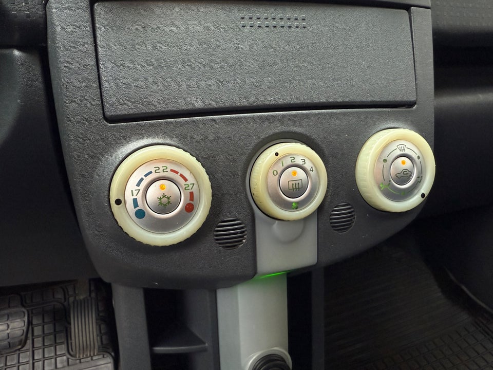 Mitsubishi Colt 1,3 Inform 5d