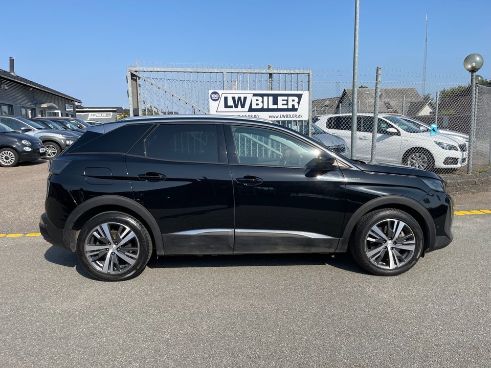 Peugeot 3008 1,6 Hybrid First Selection EAT8 5d