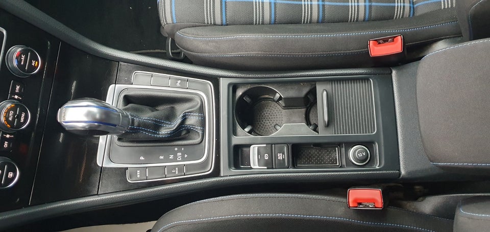 VW Golf VII 1,4 GTE DSG 5d