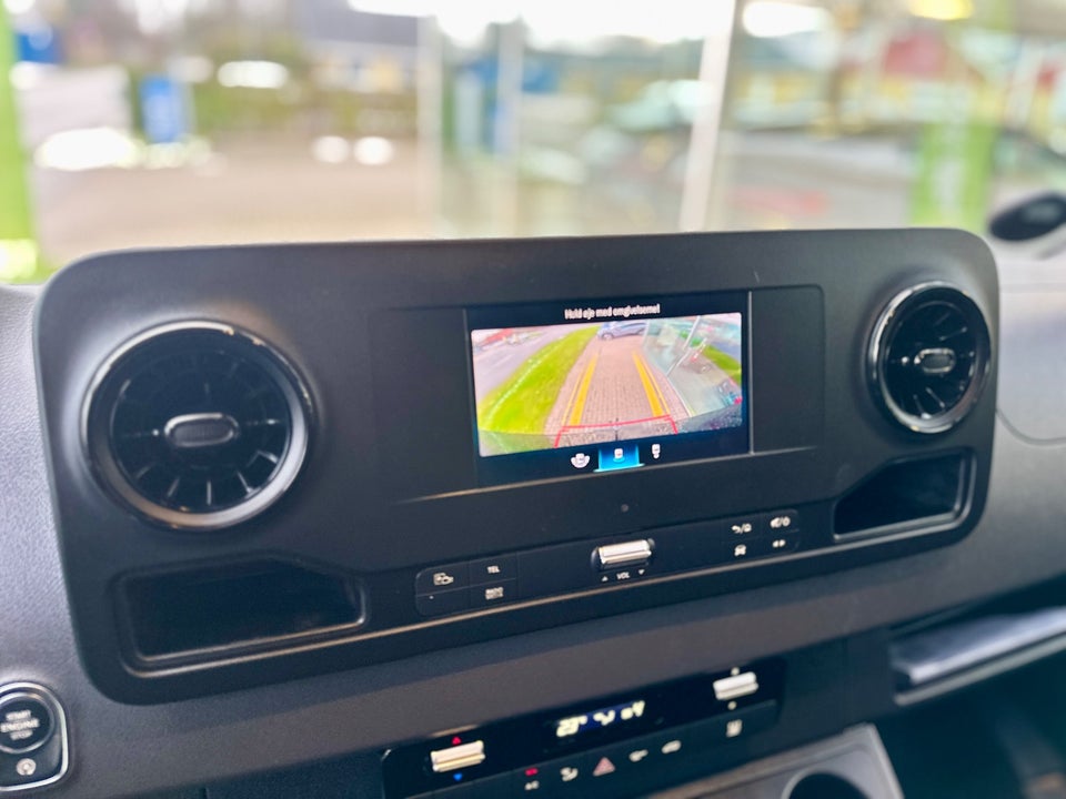 Mercedes Sprinter 317 2,0 CDi A2 Kassevogn aut. RWD