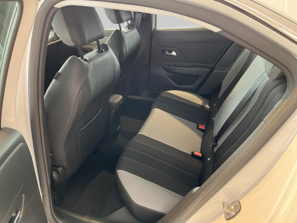 Opel Mokka-e 50 Elegance 5d