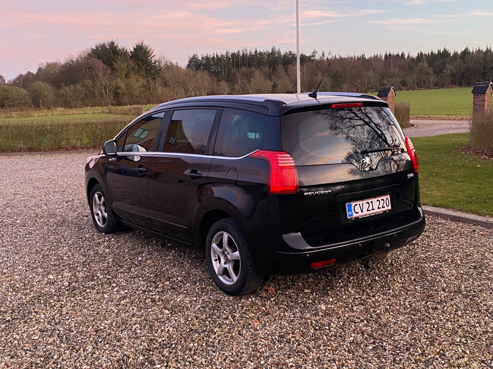 Peugeot 5008 1,6 HDi 114 Style 5d