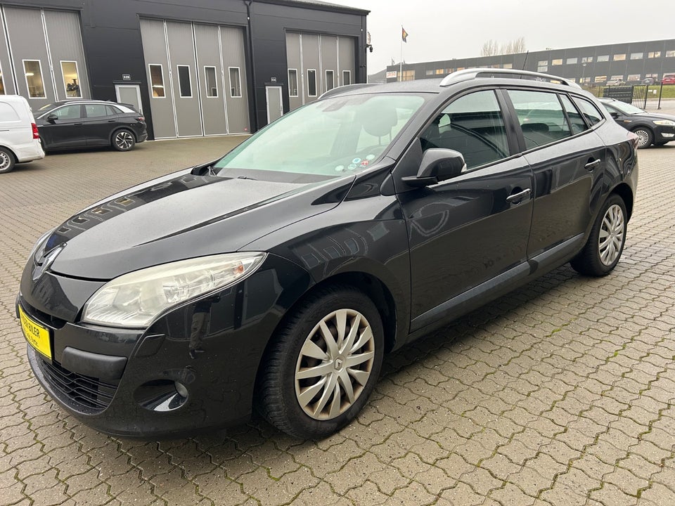 Renault Megane III 1,9 dCi 130 Expression Sport Tourer 5d