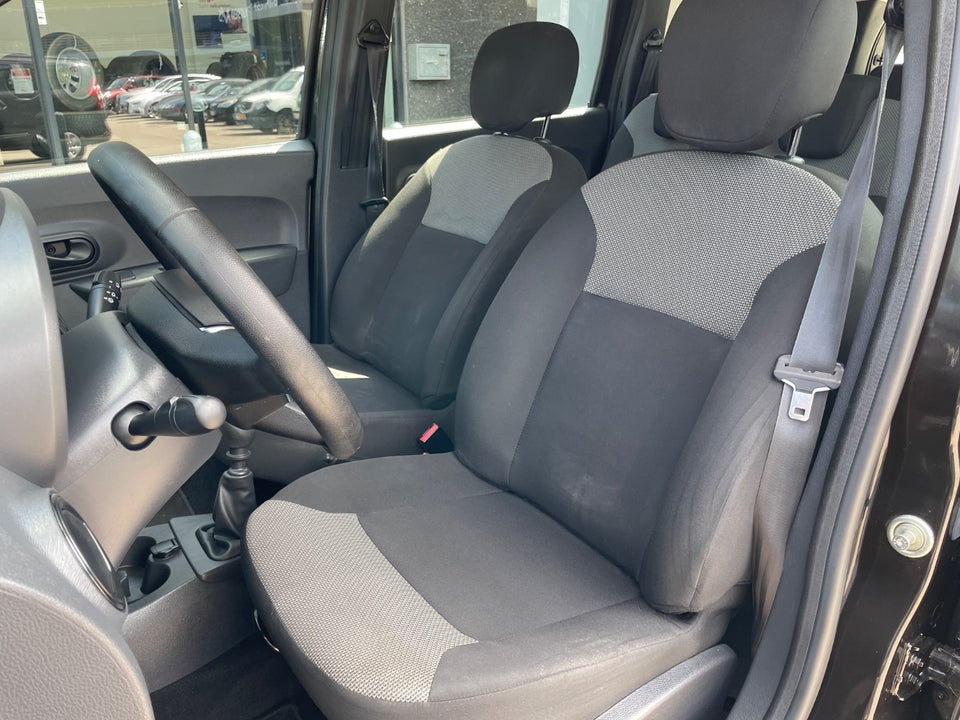 Dacia Lodgy 1,3 TCe 100 Streetway 7prs 5d
