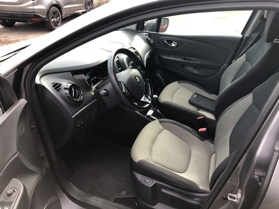 Renault Captur 0,9 TCe 90 Expression 5d