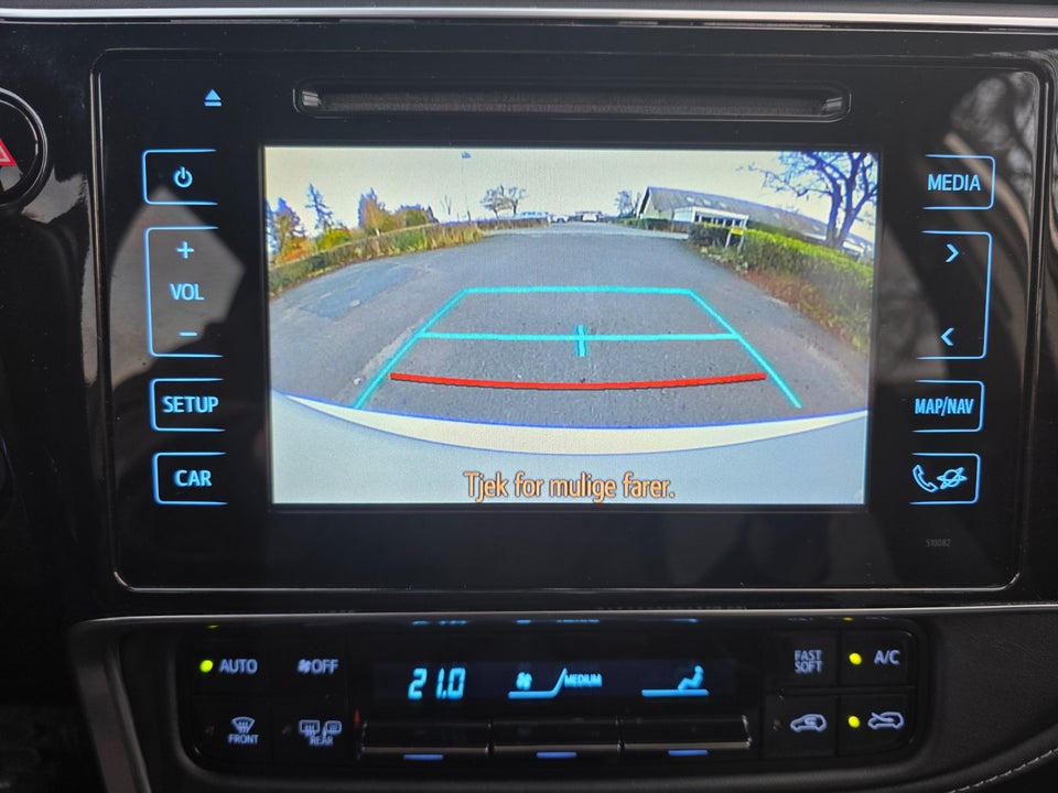 Toyota Auris 1,8 Hybrid H2 Selected CVT 5d