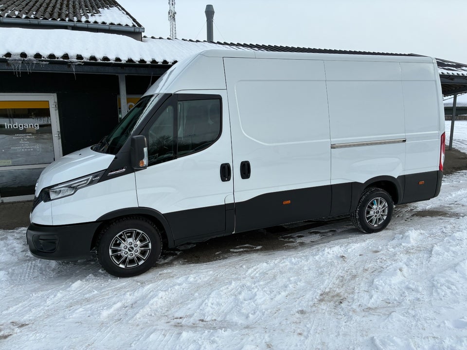 Iveco Daily 3,0 35S18 12m³ Van AG8