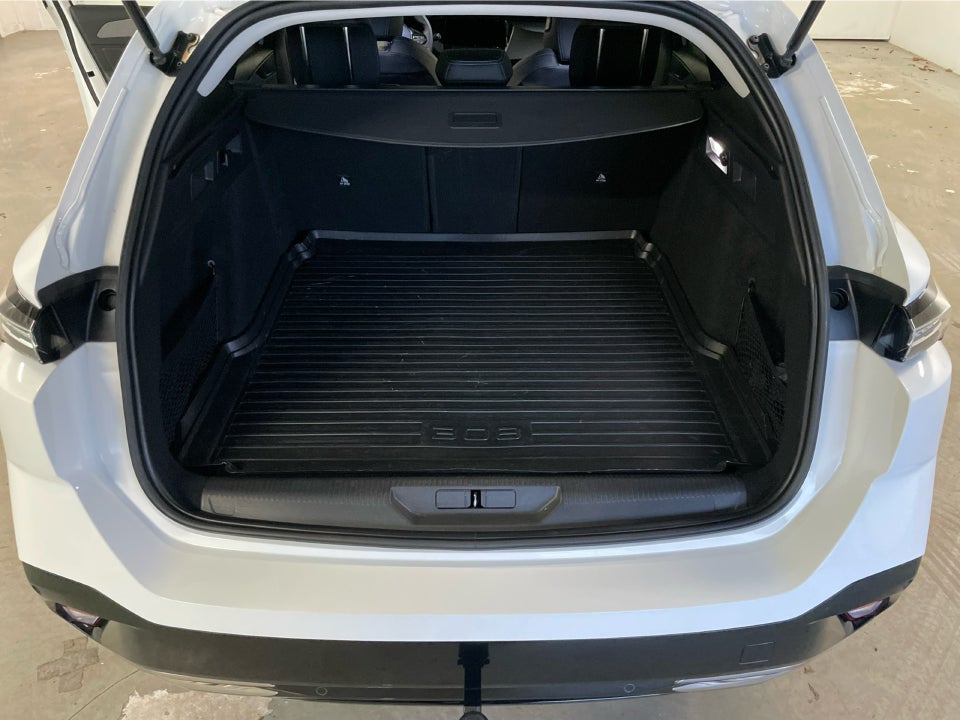 Peugeot 308 1,5 BlueHDi 130 Allure Pack SW EAT8 5d