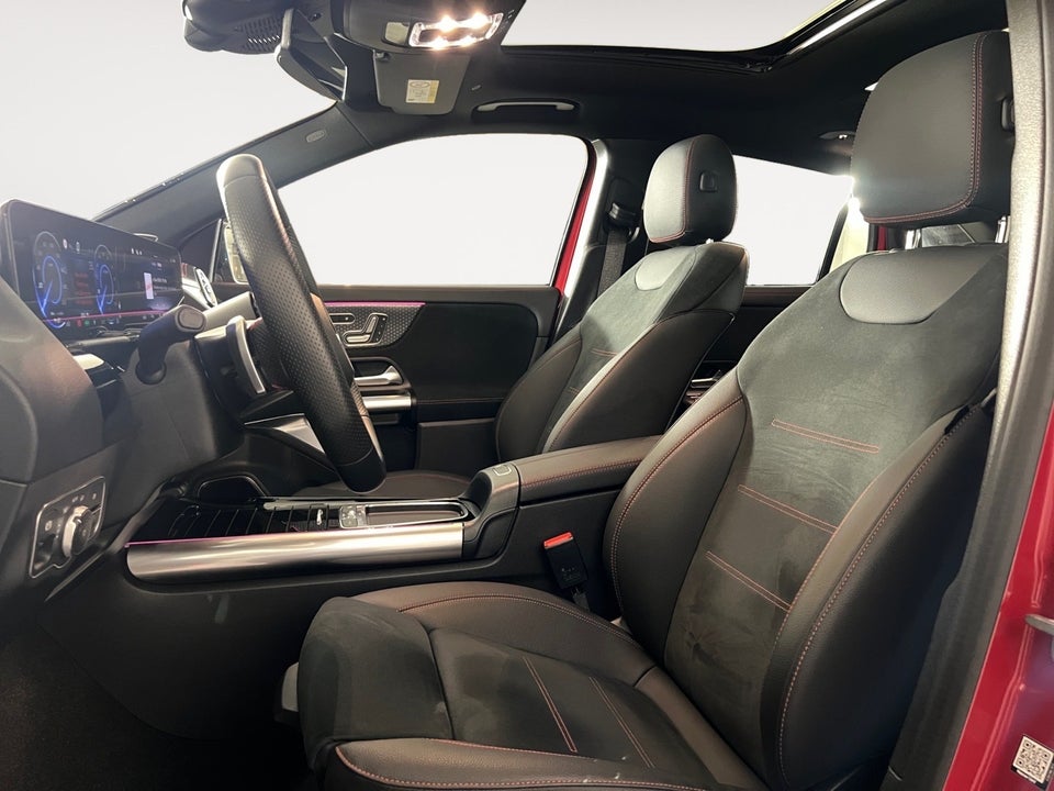 Mercedes EQA300 AMG Line 4Matic 5d