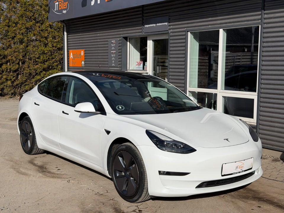 Tesla Model 3 Long Range RWD 4d