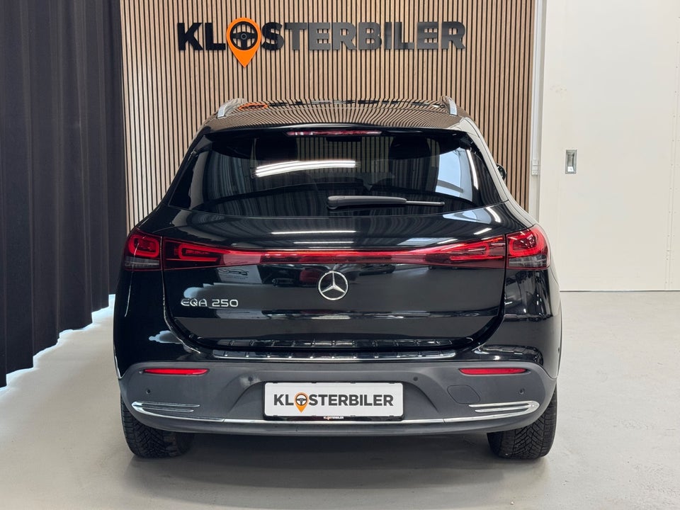 Mercedes EQA250 5d