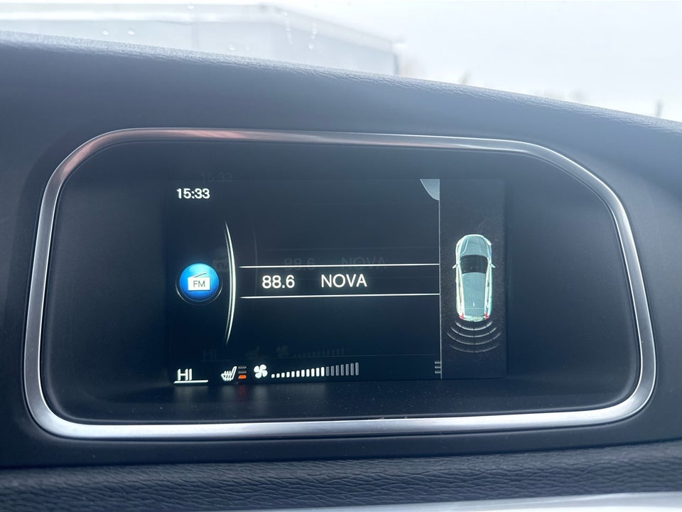 Volvo V40 2,0 D3 150 Momentum aut. 5d