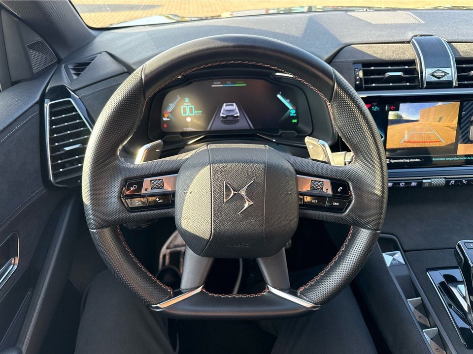 DS DS 7 CrossBack 1,6 E-Tense Performance Line Pack EAT8 5d