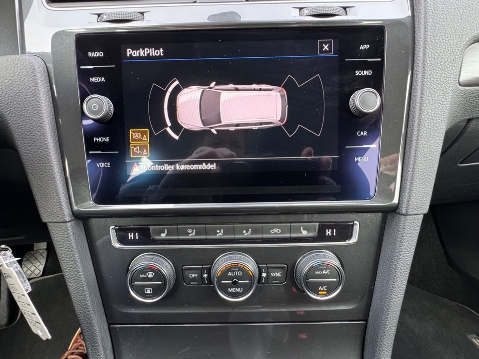 VW Golf VII 1,5 TSi 130 Comfortline Variant 5d