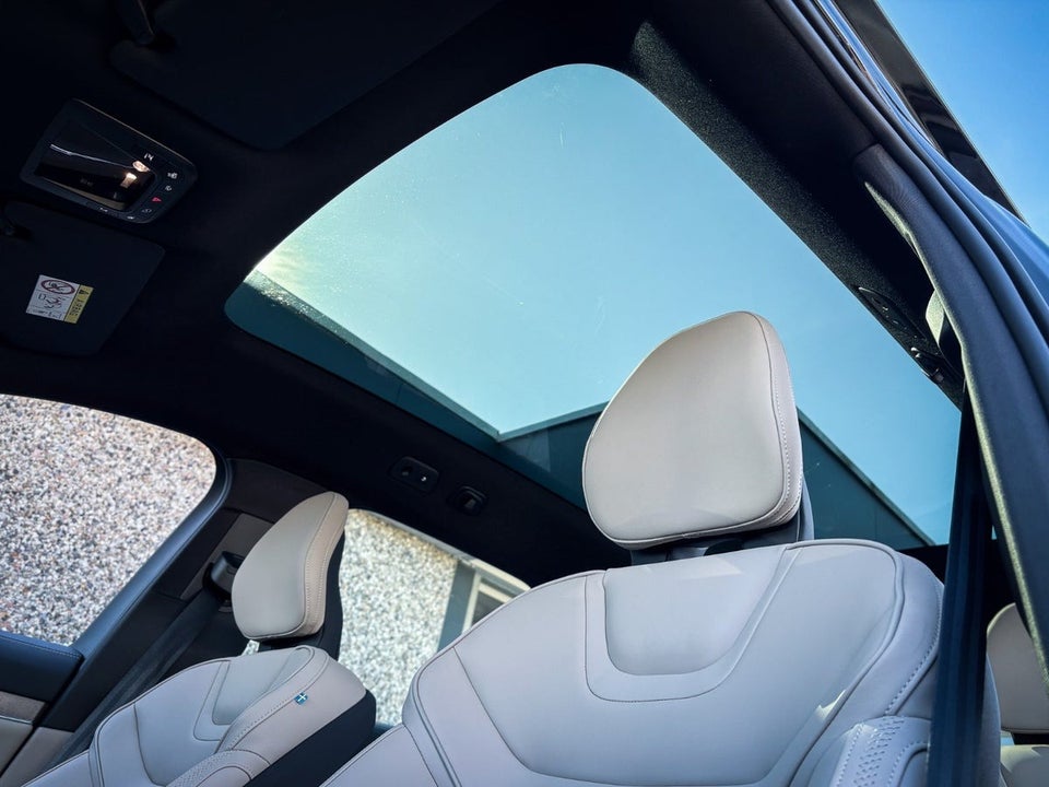 Volvo EX90 Plus 7prs 5d