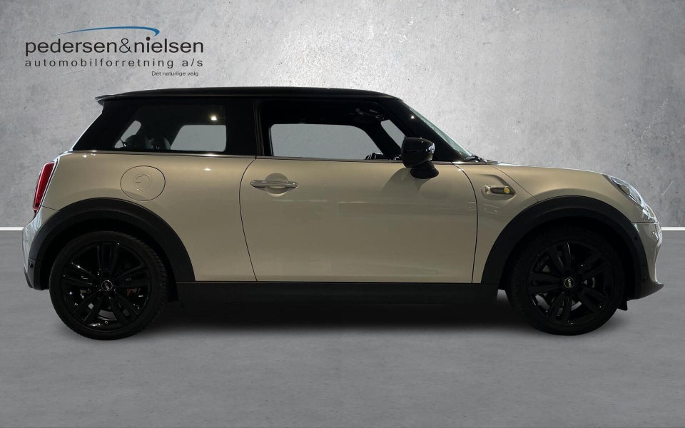 MINI Cooper SE Trim L 3d