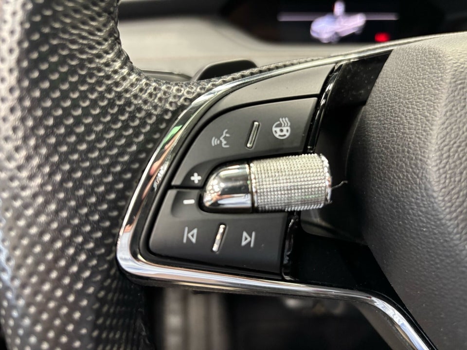 Skoda Enyaq 80 iV Suite 5d