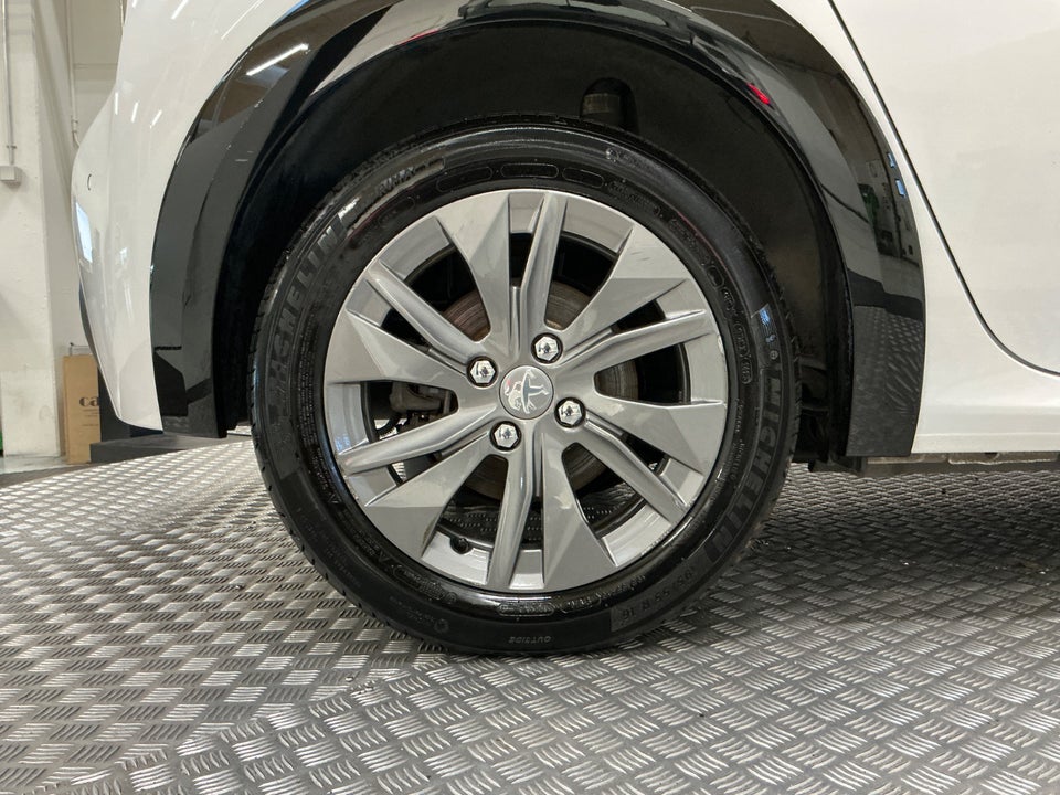 Peugeot e-208 50 Active Pack 5d