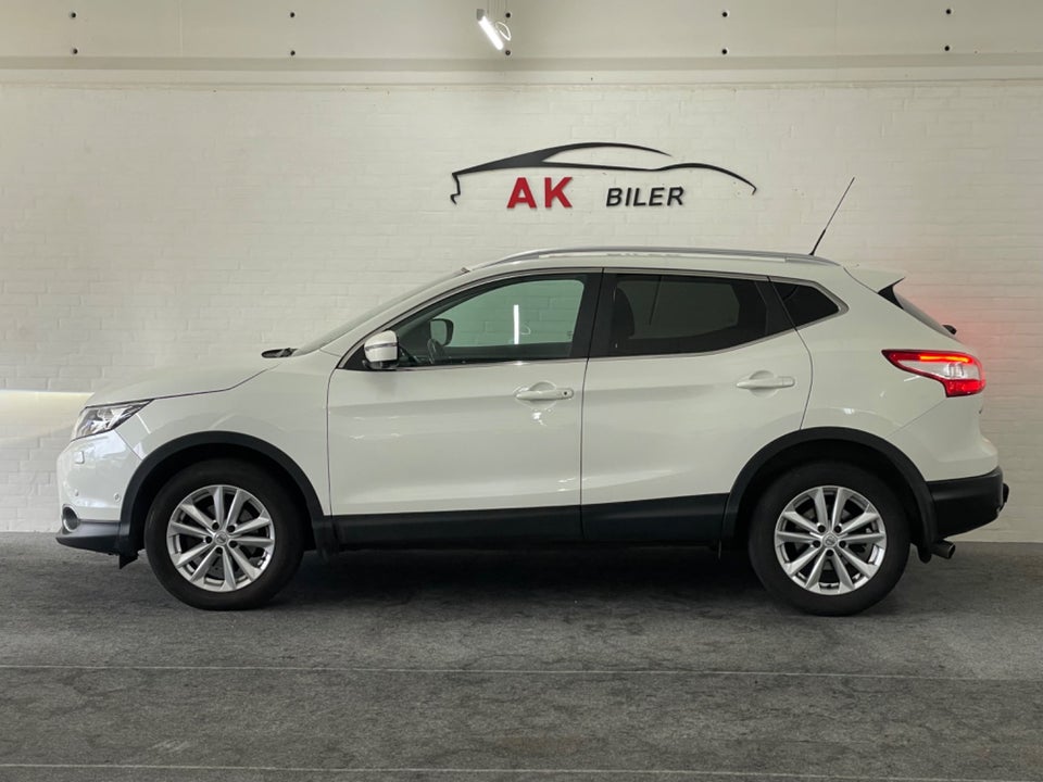 Nissan Qashqai 1,6 dCi 130 Tekna X-tr. 5d