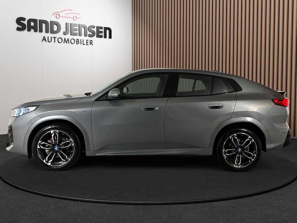 BMW iX2 eDrive20 M-Sport 5d