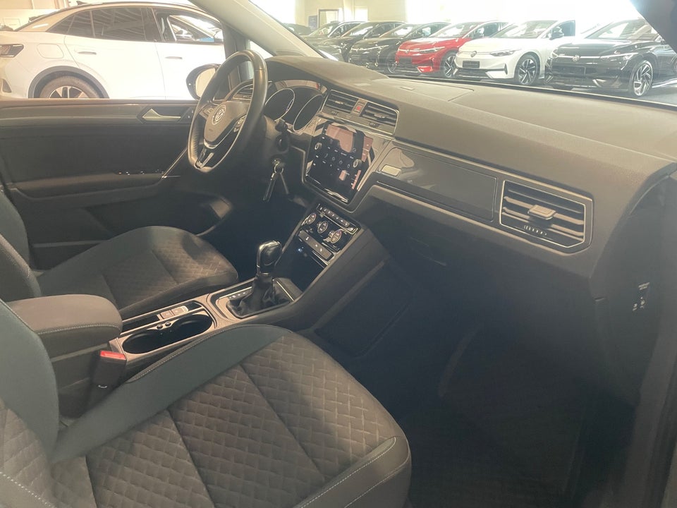 VW Touran 1,6 TDi 115 Comfortline DSG 7prs 5d