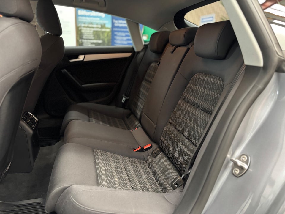 Audi A5 1,8 TFSi 144 S-line Sportback Multitr. 5d