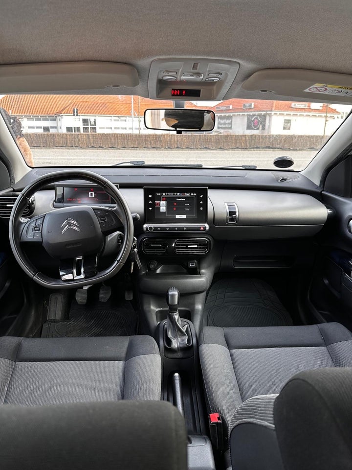 Citroën C4 Cactus 1,2 PureTech 82 Feel 5d