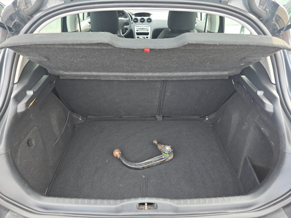 Peugeot 308 1,6 VTi 120 Access 5d