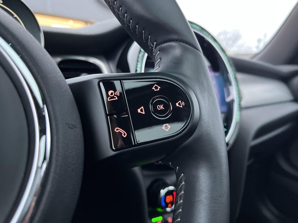 MINI Cooper SE Younique Trim 3d