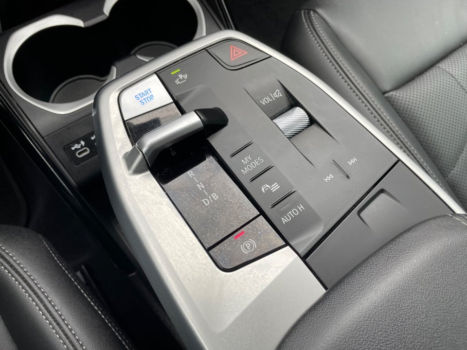 BMW iX1 eDrive20 X-Line 5d