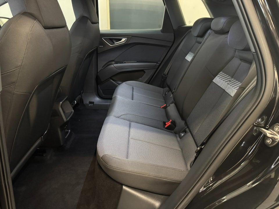 Audi Q4 e-tron 45 Progress 5d