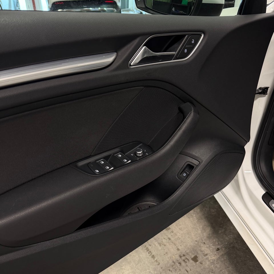 Audi A3 1,4 e-tron Sportback S-tr. 5d