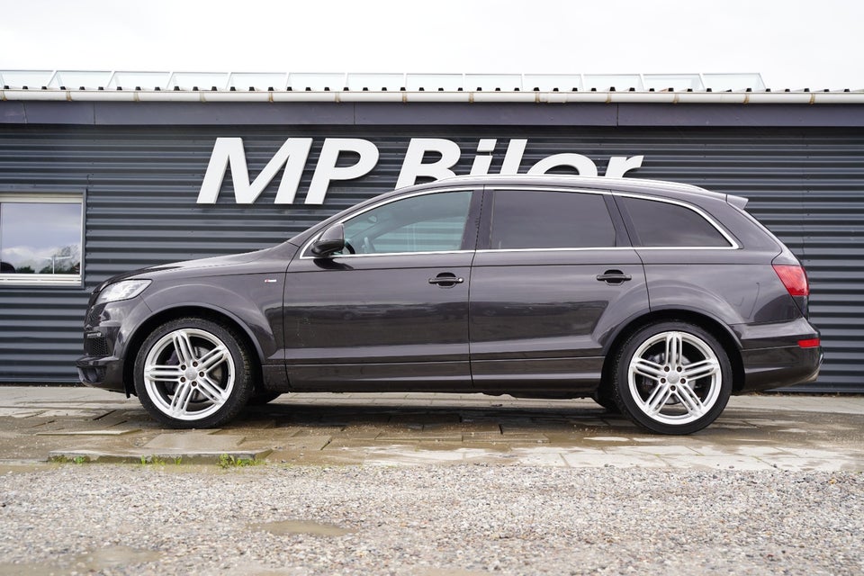 Audi Q7 3,0 TDi 245 S-line quattro Tiptr. 7prs 5d