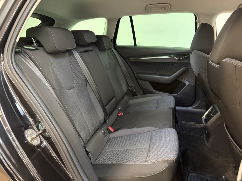 Skoda Octavia 1,4 TSi iV Style Combi DSG 5d