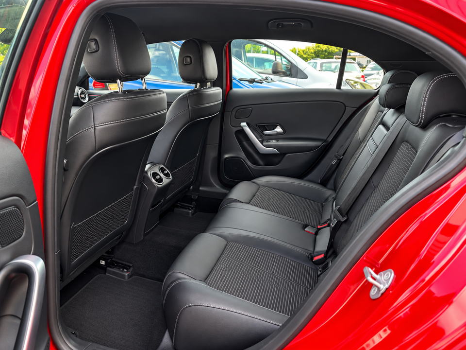 Mercedes A200 1,3 Progressive Premium aut. 5d