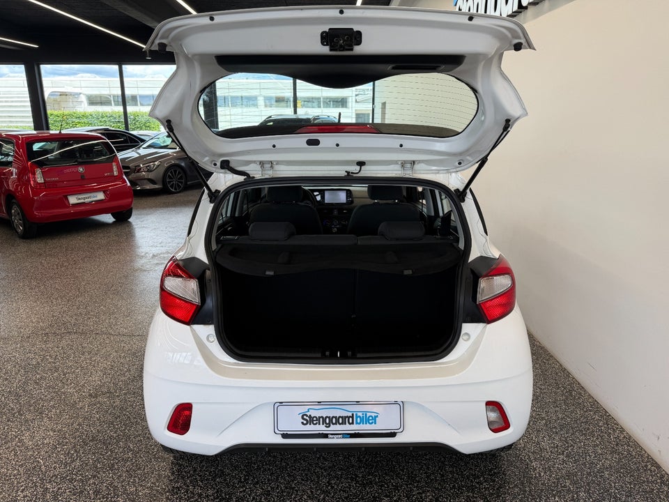 Hyundai i10 1,0 MPi Essential 5d