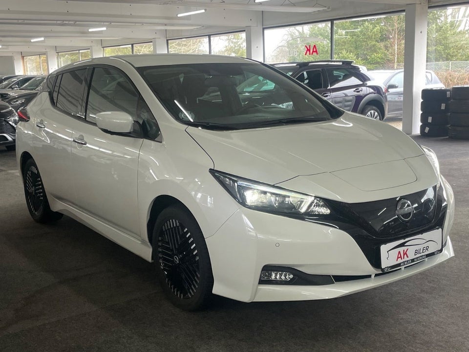 Nissan Leaf 39 N-Connecta 5d