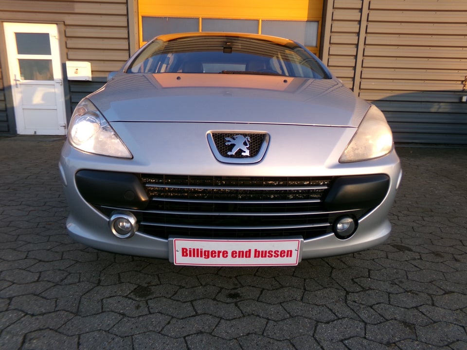 Peugeot 307 2,0 Griffe 5d