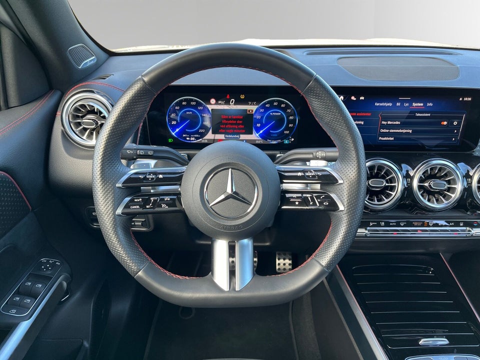 Mercedes EQB300 AMG Line 4Matic 5d