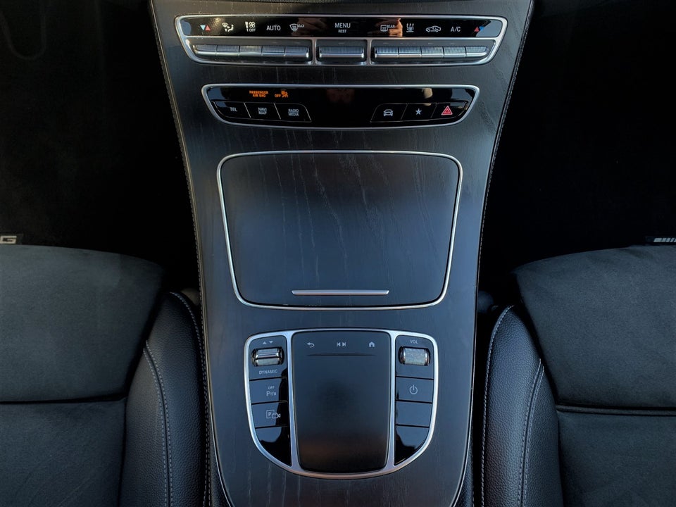 Mercedes E300 e 2,0 AMG Line aut. 4d