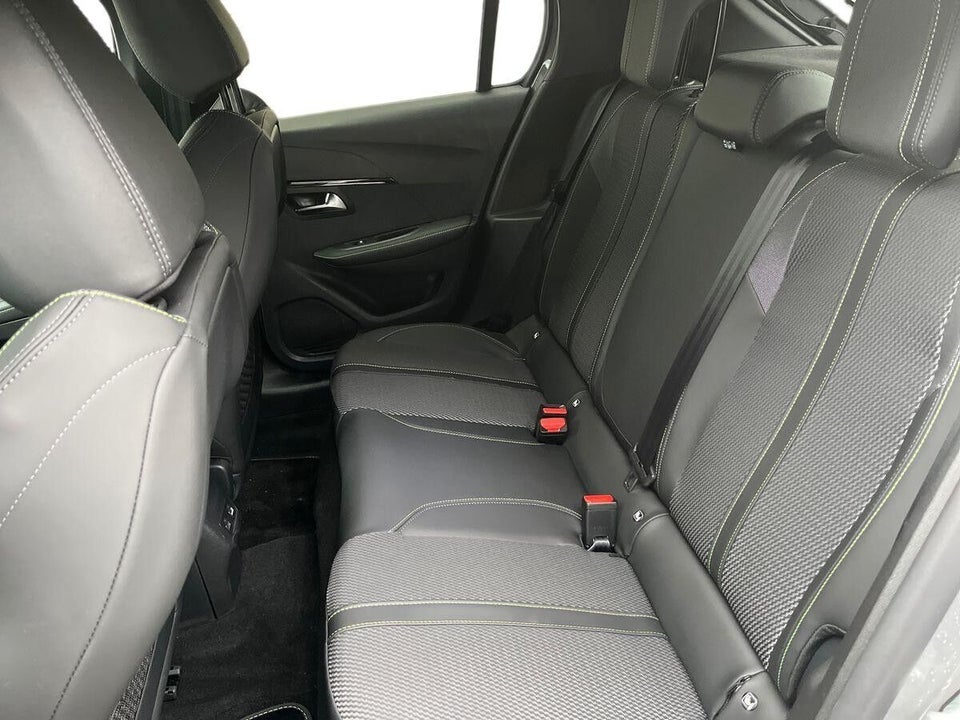 Peugeot e-208 54 GT 5d