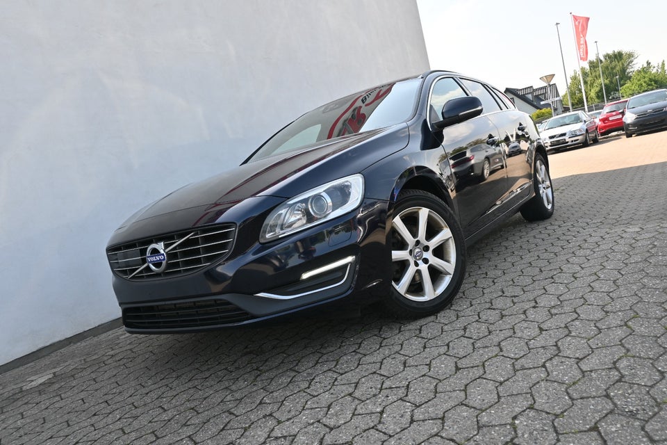 Volvo V60 2,0 D4 190 Momentum aut. 5d