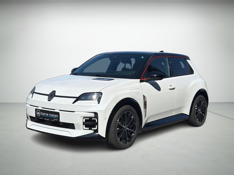 Renault 5 E-Tech 52 Iconic 5d