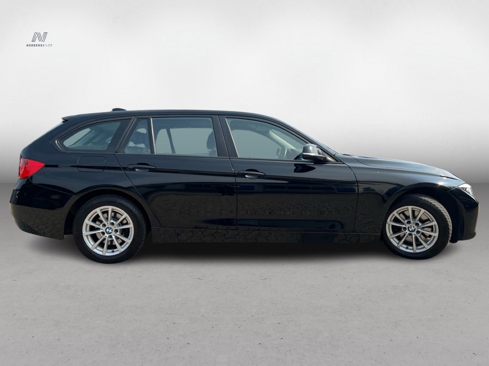 BMW 320d 2,0 Touring 5d