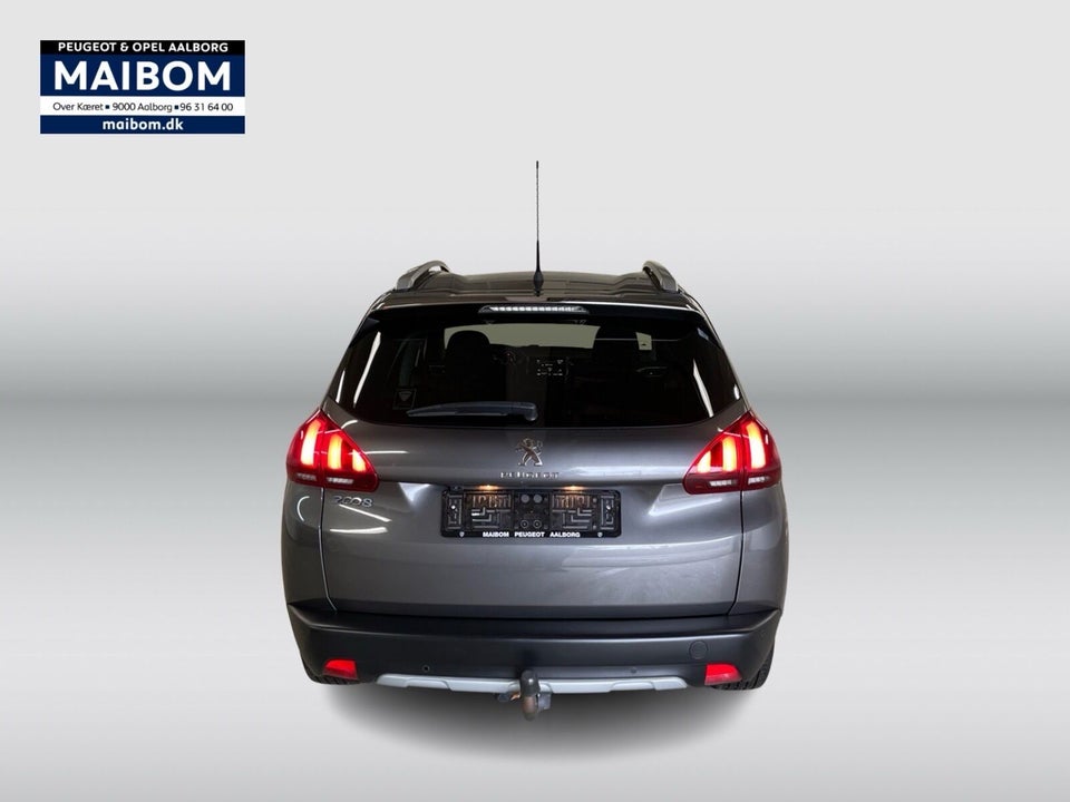 Peugeot 2008 1,2 e-THP 110 Selection Sky 5d