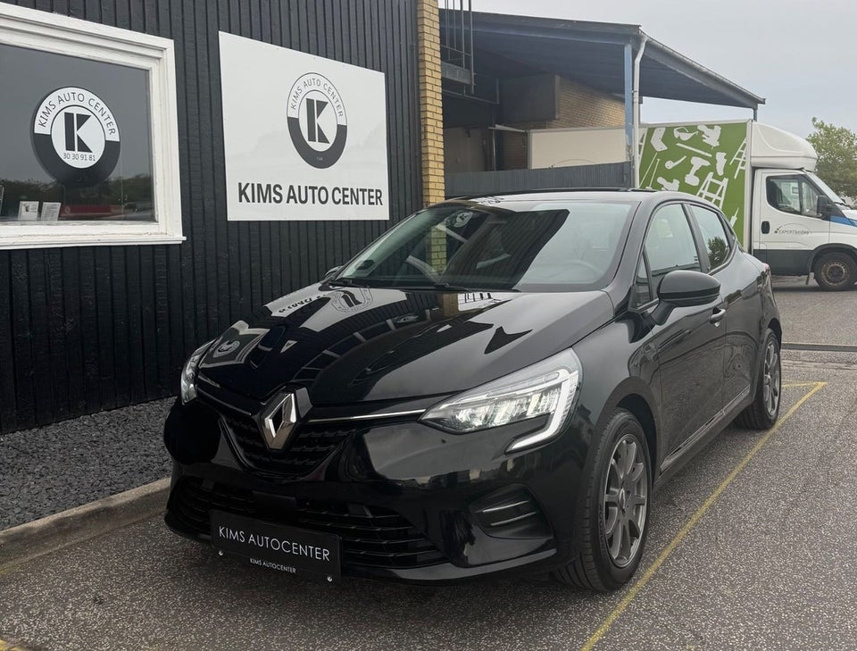 Renault Clio V 1,6 E-Tech Zen 5d