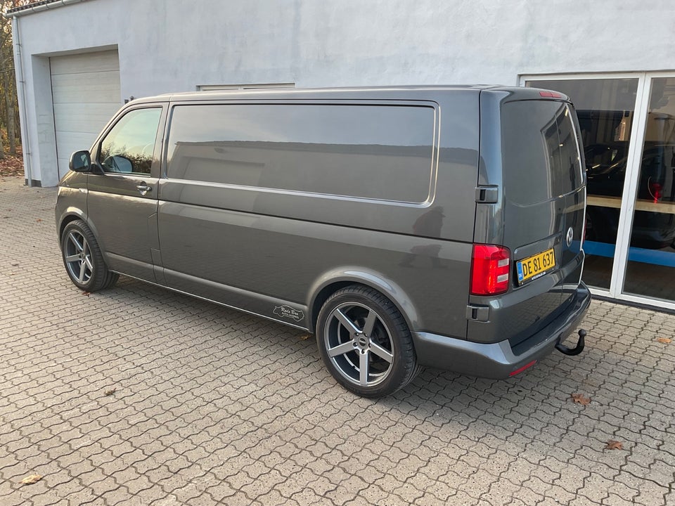 VW Transporter 2,0 TDi 150 Autotransporter DSG 2d